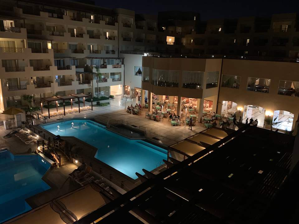 Pool Imperial Shams Abu Soma
