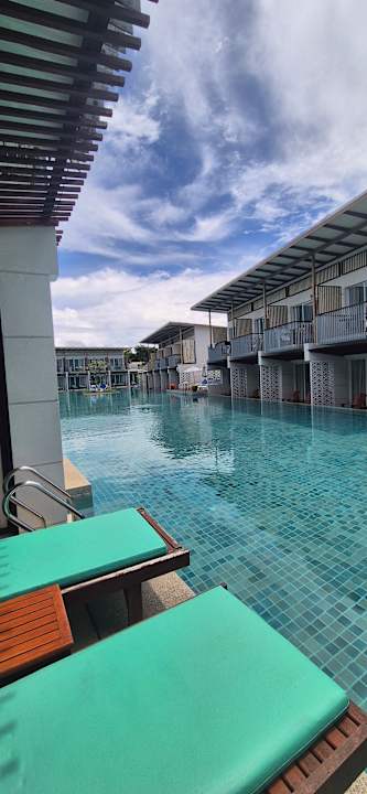 Pool The Briza Beach Resort Khaolak