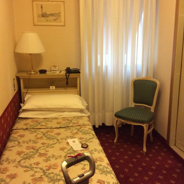 Маленький номер Albergo Cavalletto & Doge Orseolo