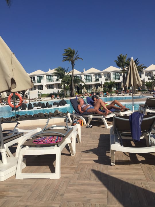 Pool H10 Ocean Suites