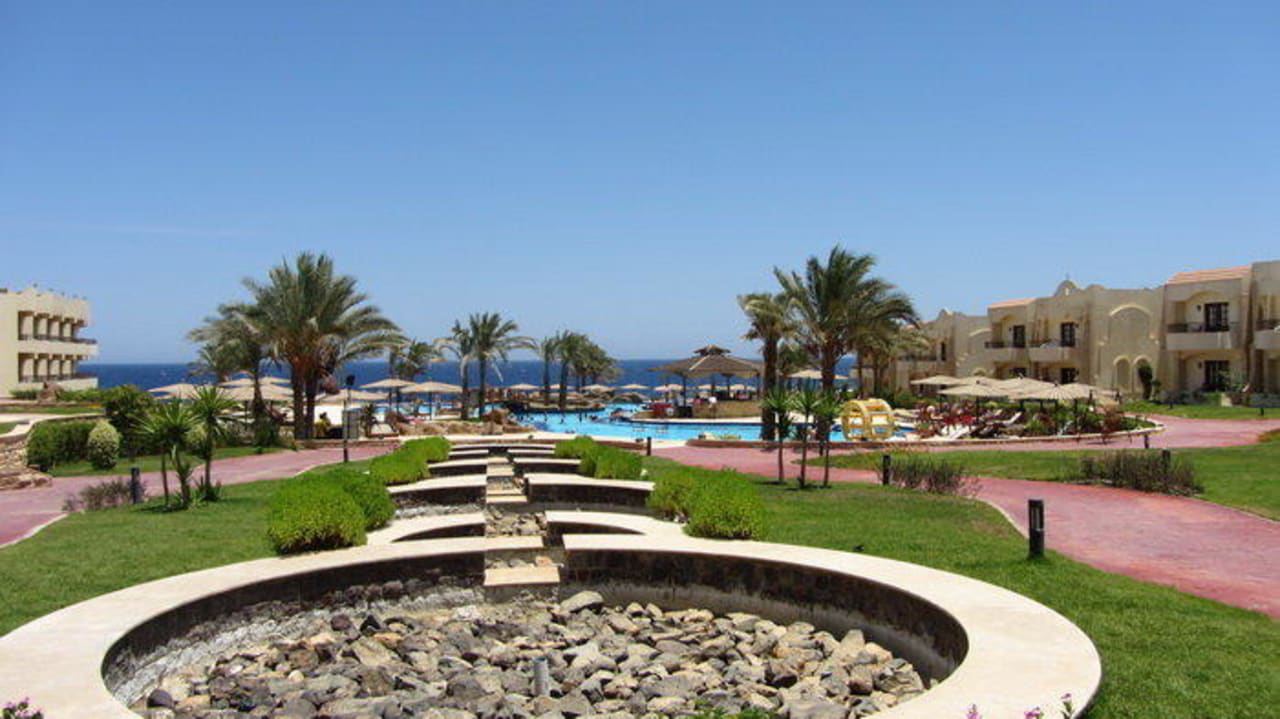 Ogród Coral Hills Resorts & SPA