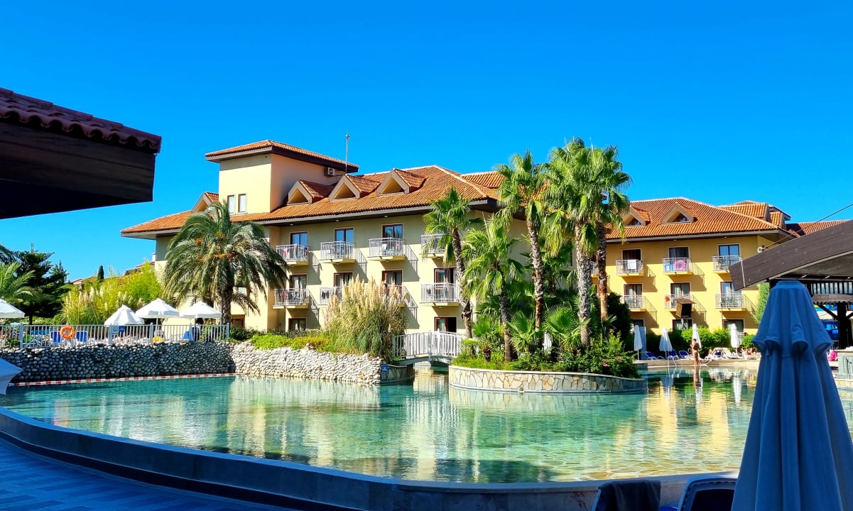 Pool Club Grand Aqua