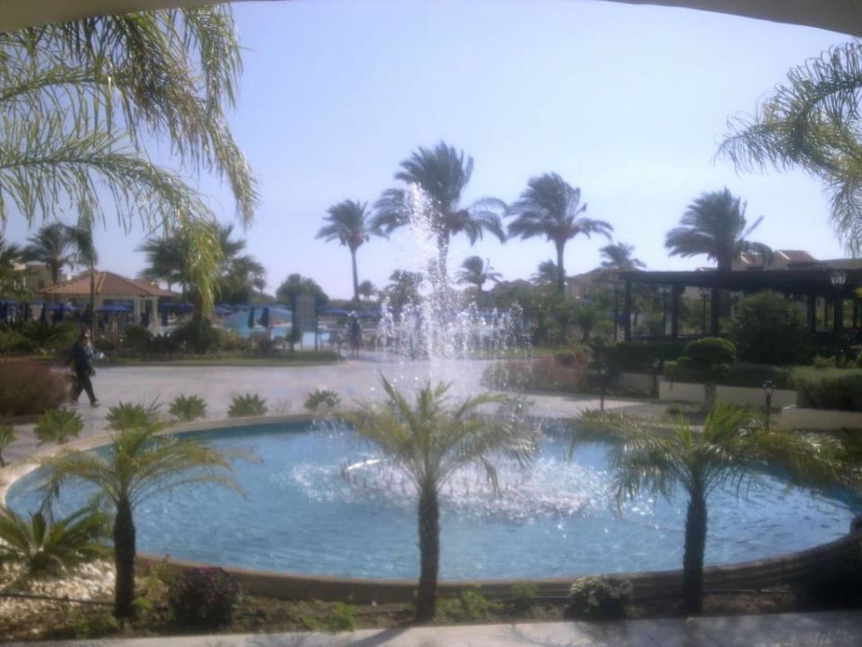 Einer der drei Springbrunnen Lindos Princess Beach Resort & Spa