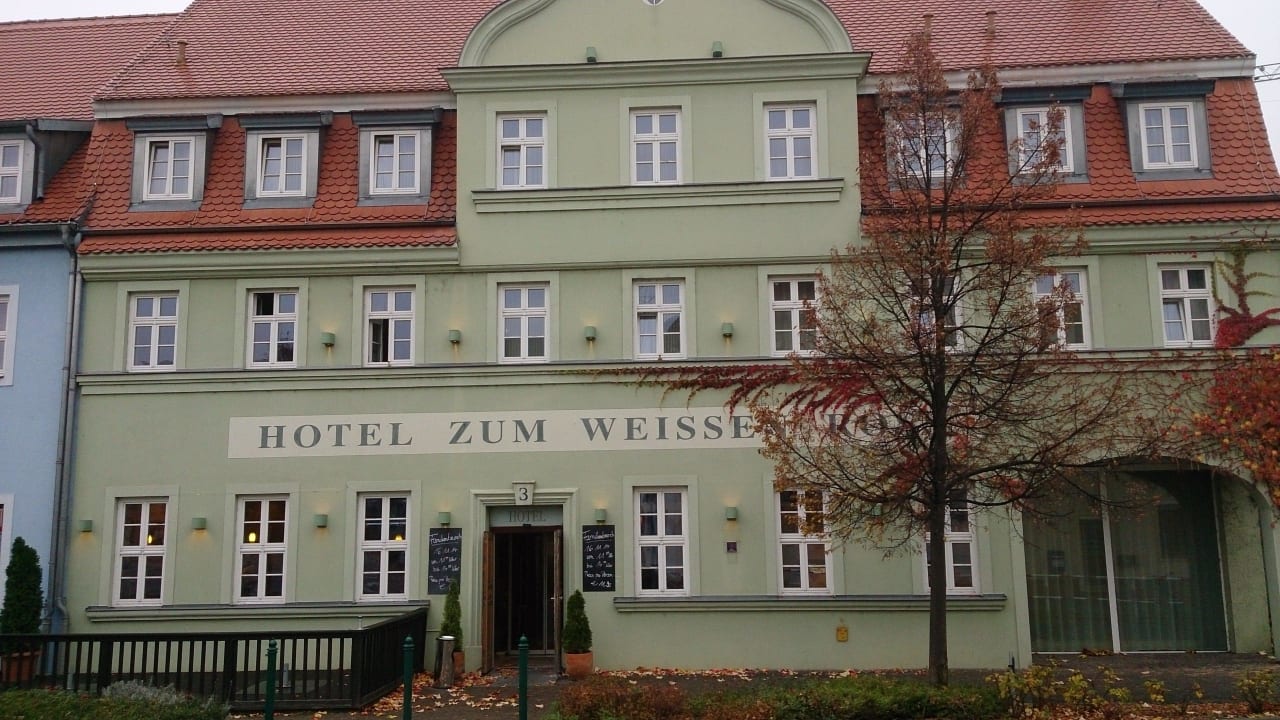 Haupteingang Hotel Zum Weissen Ross