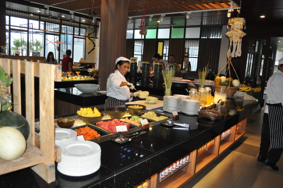 Frühstück - frische Früchte und Säfte The Sands Khao Lak by Katathani