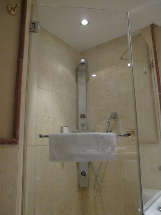 Aquatower Hotel Yachthafenresidenz Hohe Düne