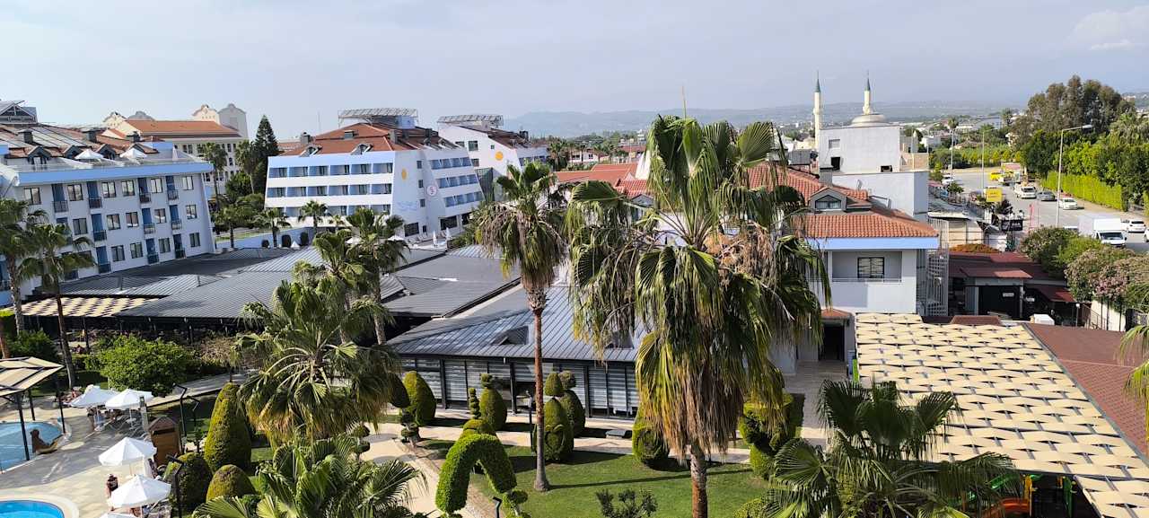 Gartenanlage Grand Seker Hotel