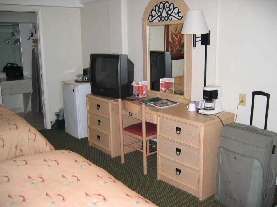 Zimmer Sirata Beach Resort