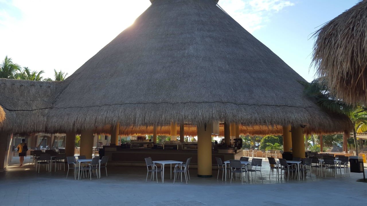 Pool & Snackbar Viva Azteca by Wyndham - All Inclusive Resort