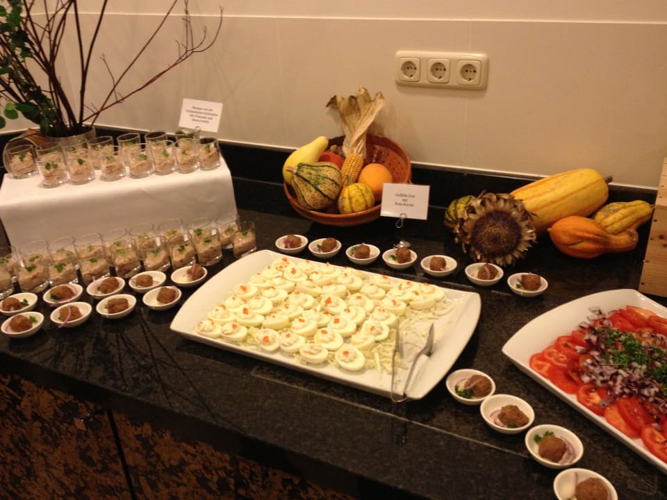 Teil des grossen Buffets Hotel Das Ludwig