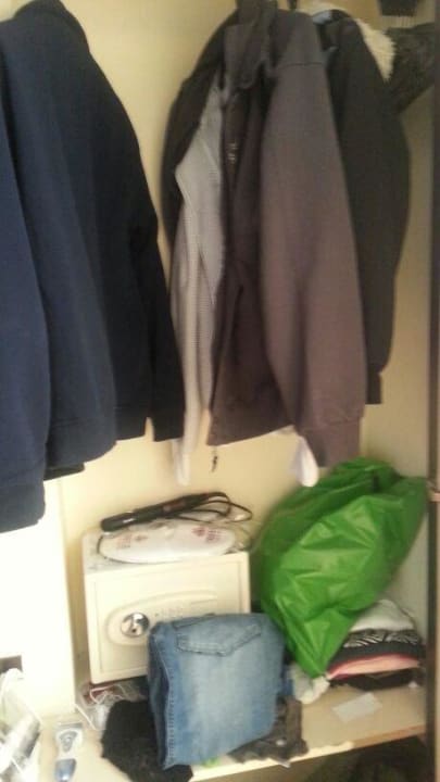 Rechter Schrankteil Hotel Orfeus Park