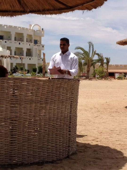 Der nette Chef Kellner Coral Sun Beach