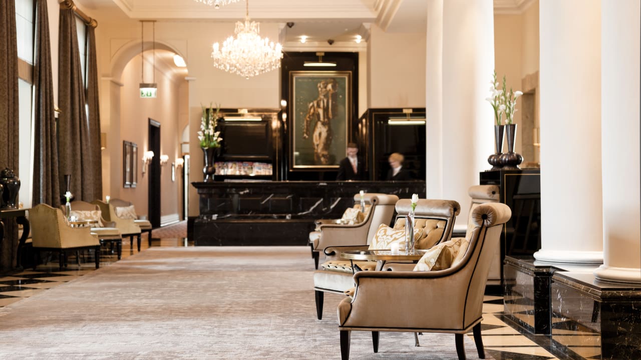 Lobby Althoff Grandhotel Schloss Bensberg