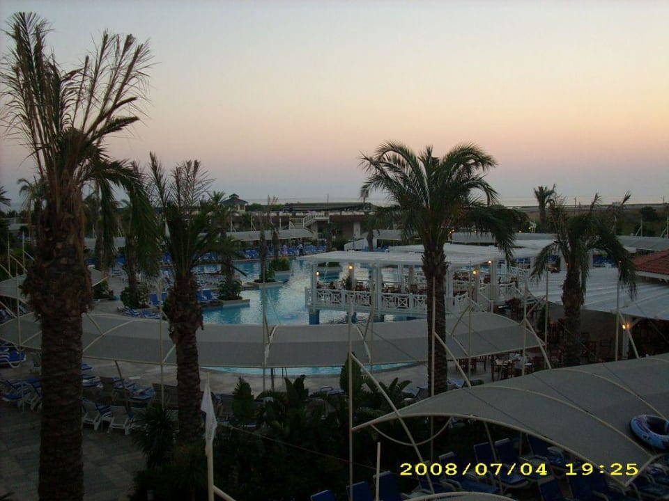 Pool Crystal Admiral Aqua Collection