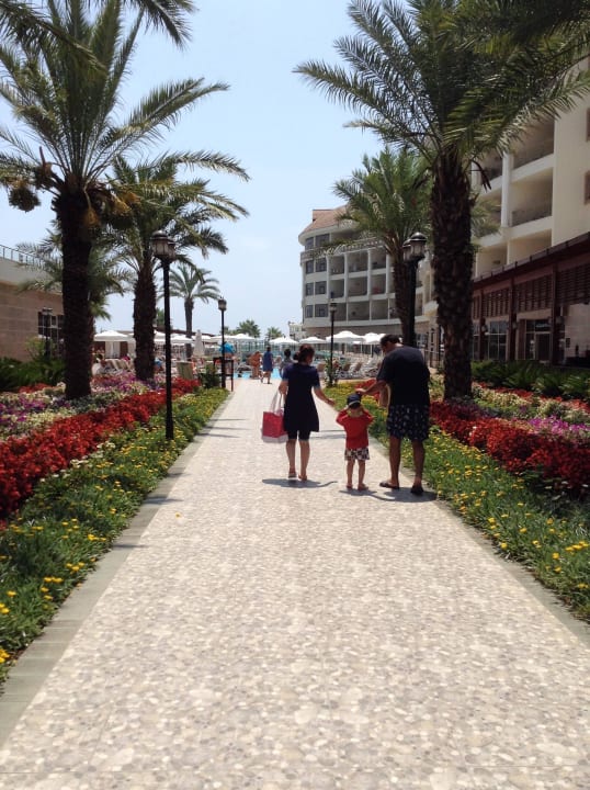 Die Gartenanlage sehr schön  Kirman Belazur Resort & Spa