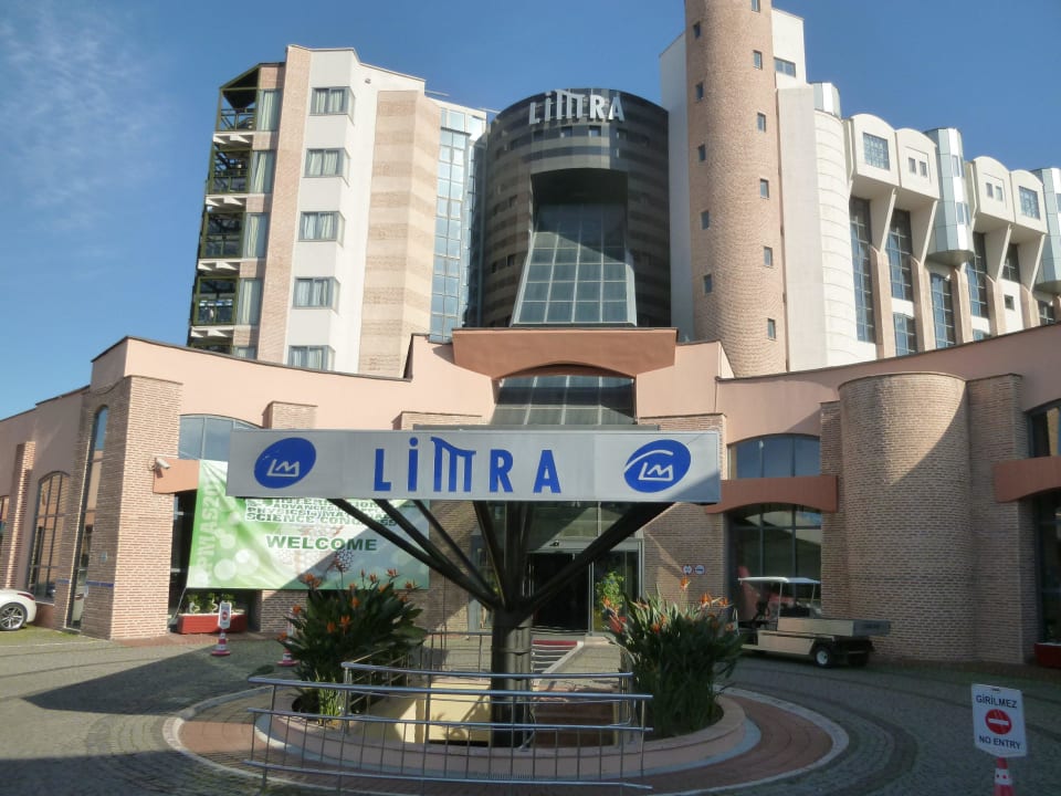Haupteingang Limak Limra Hotel & Resort