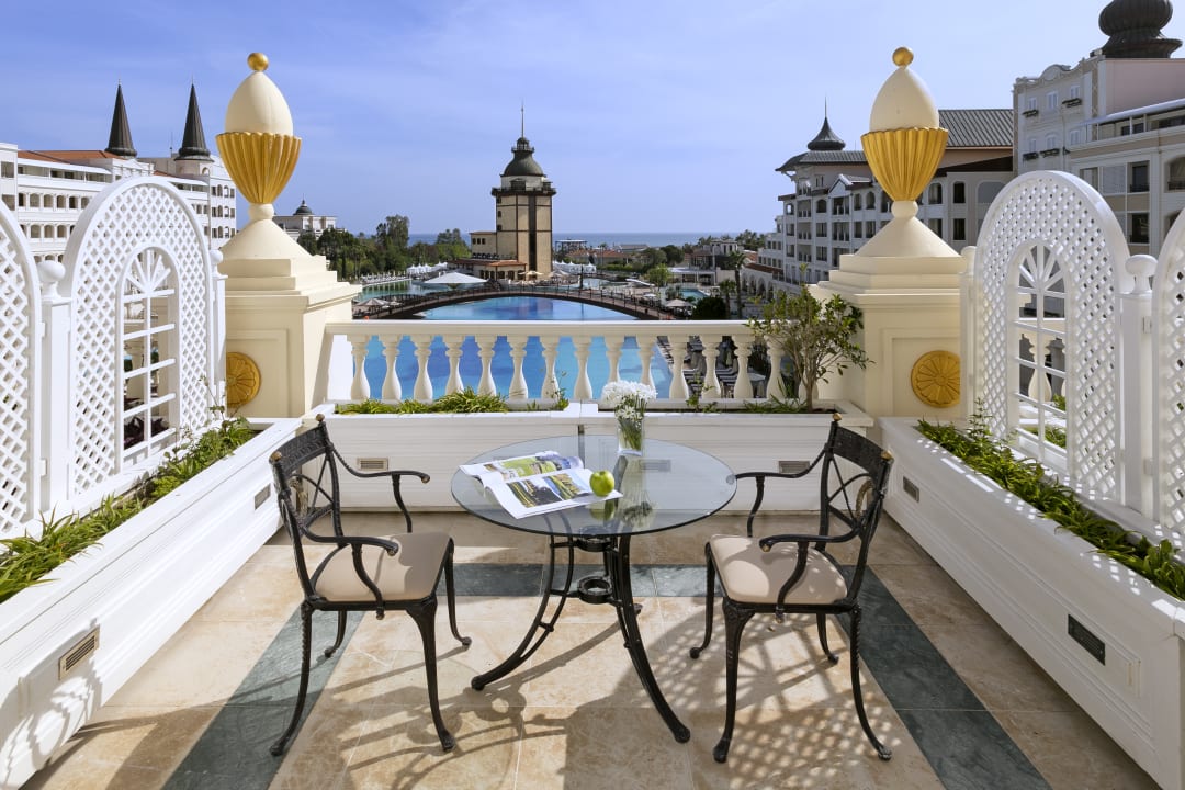 Zimmer Titanic Mardan Palace