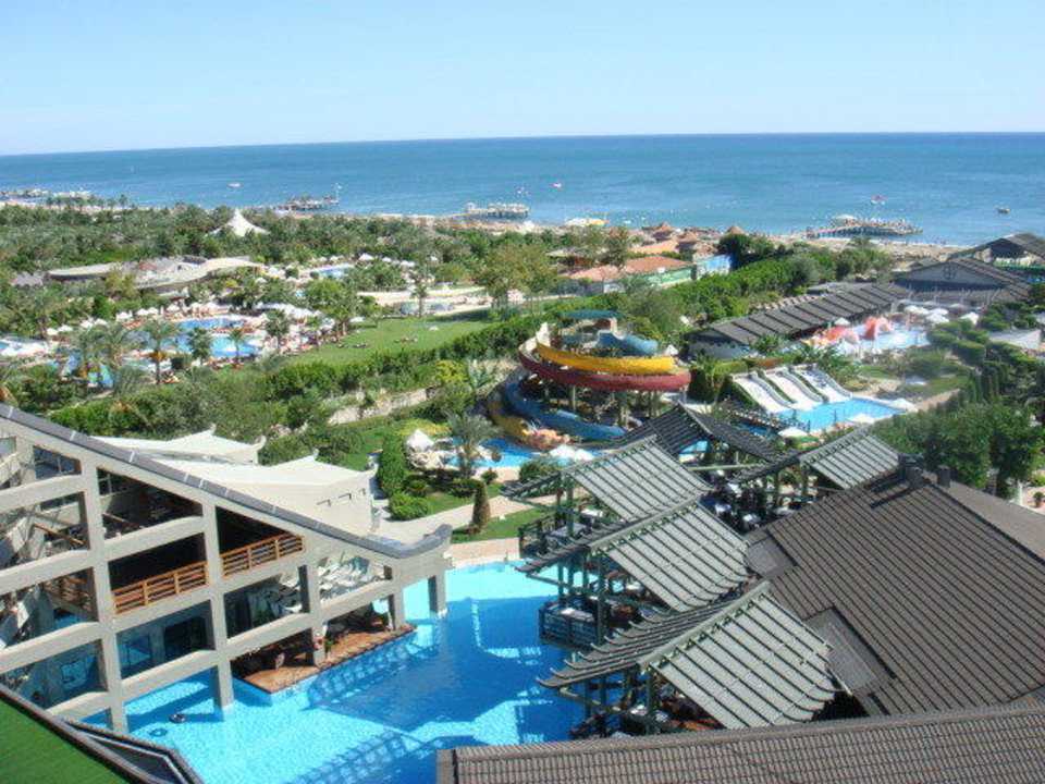 Вид Limak Lara Deluxe Hotel & Resort