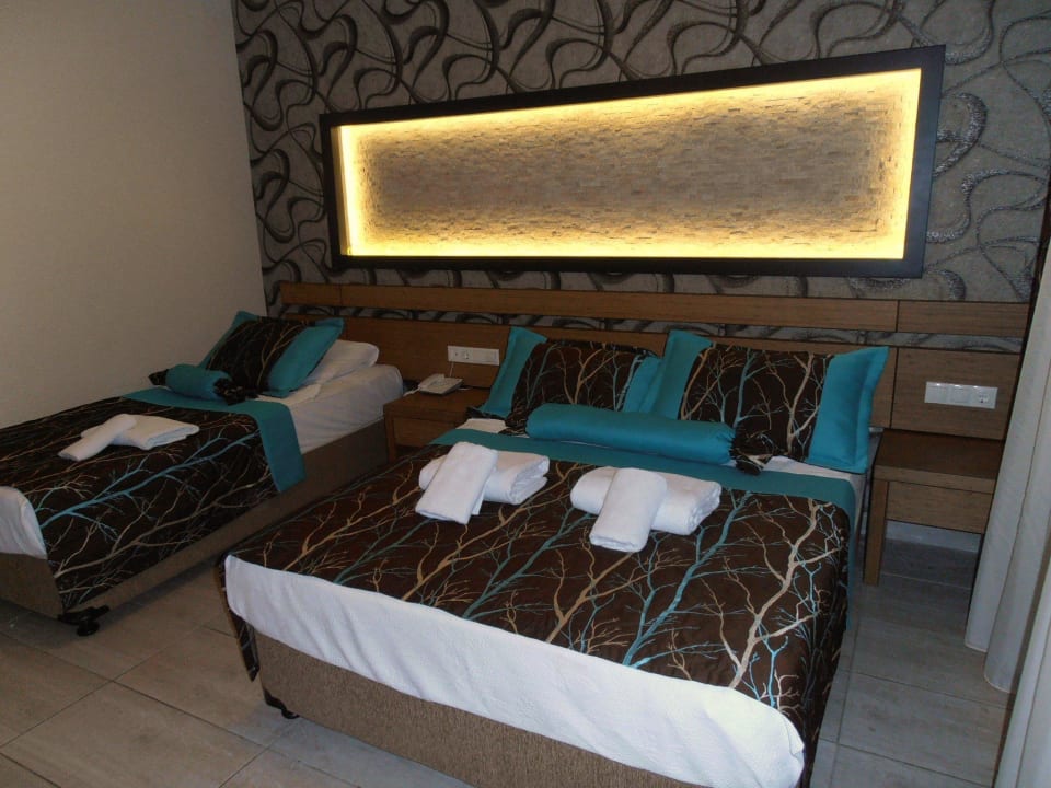 Schöne neue Zimmer Saphir Hotel & Villas