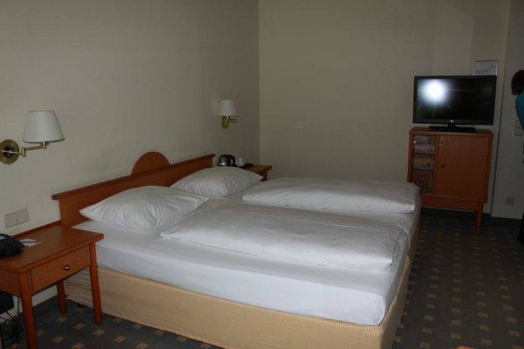 Bett Leonardo Hotel Hamburg Airport