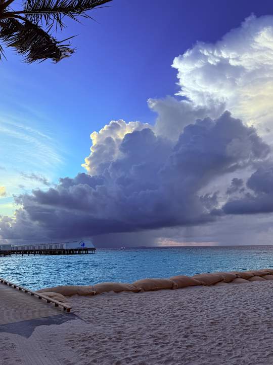 Außenansicht ROBINSON MALDIVES