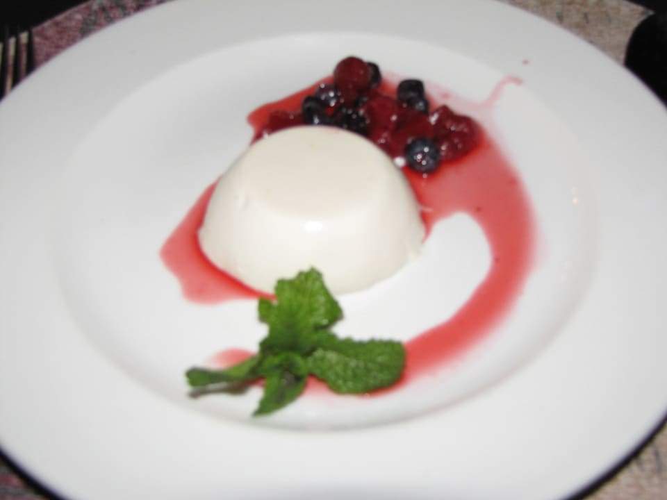 Abendessen Dessert Hotel Frans Indongo Lodge