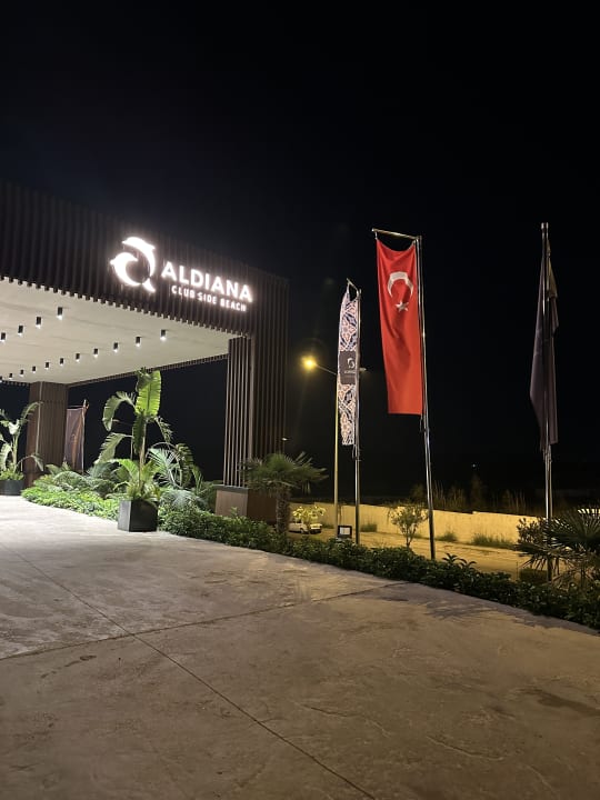 Außenansicht Jacaranda Luxury Resort