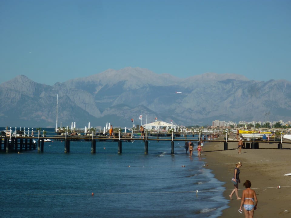 Blick Richtung Antalya Royal Wings Hotel
