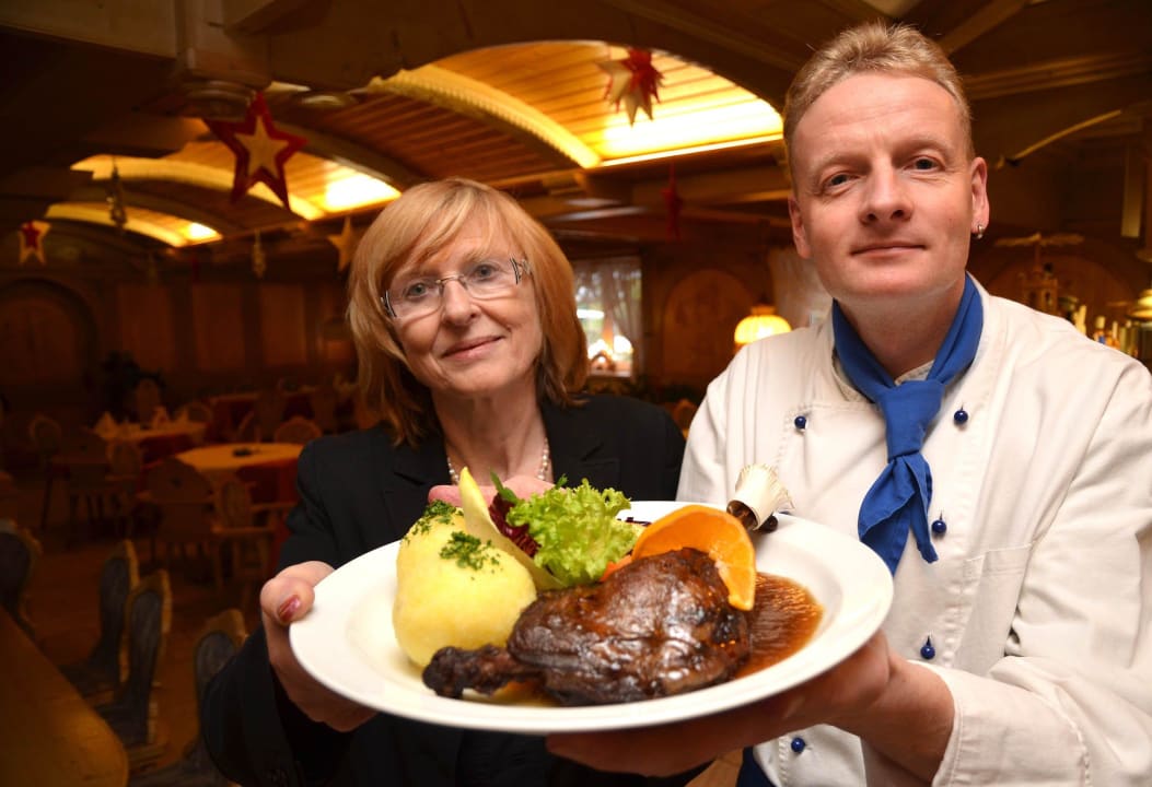 Gänsebraten zubereitet von Michael Ulbrecht Land-gut-Hotel Zur Lochmühle
