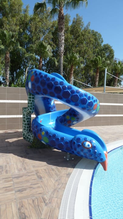 Kleinkinderbecken mit 5 Rutschen Hotel Grand Side