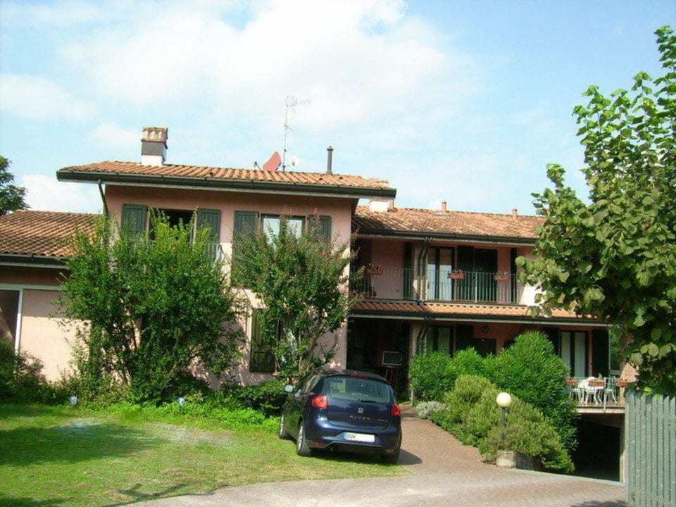 Parkplatz Residence Il Melograno
