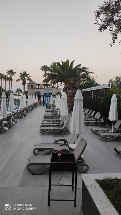 Pool Hotel Thalia Unique