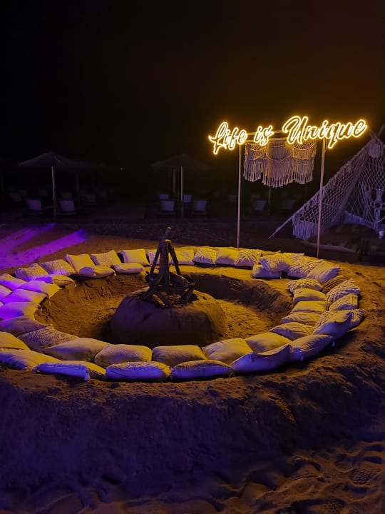 Strand Liu Resorts