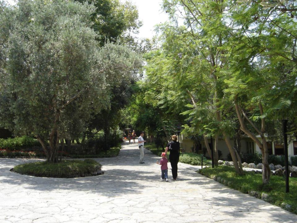 Gartenanlage Melas Holiday Village