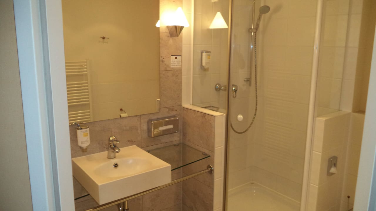 Badezimmer Best Western Premier Airporthotel Fontane BERlin