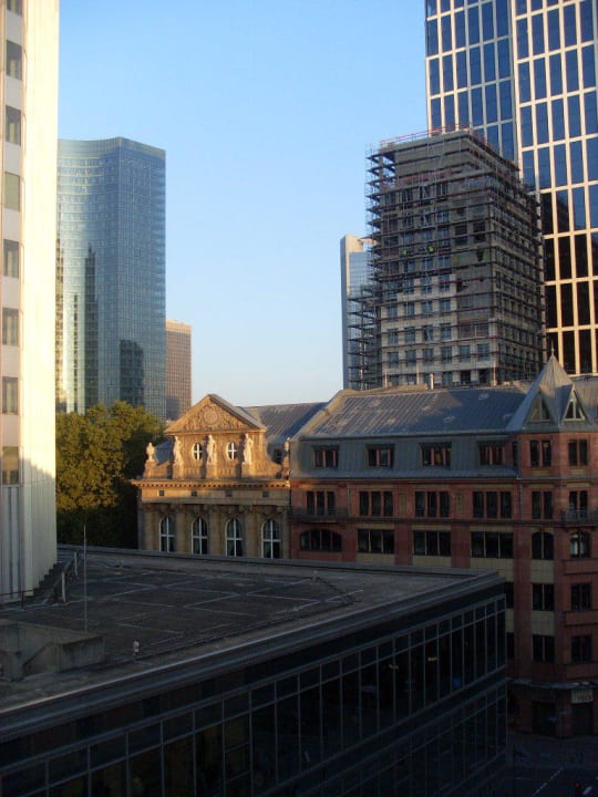 Rechte Seite Willy Hotel Frankfurt