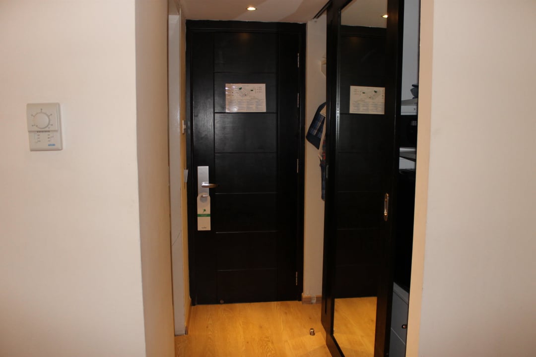 Zimmer Elias Beach Hotel