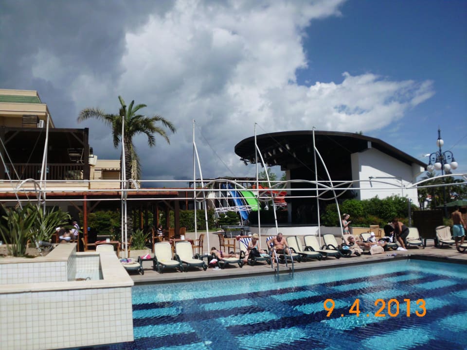 Am Pool Crystal De Luxe