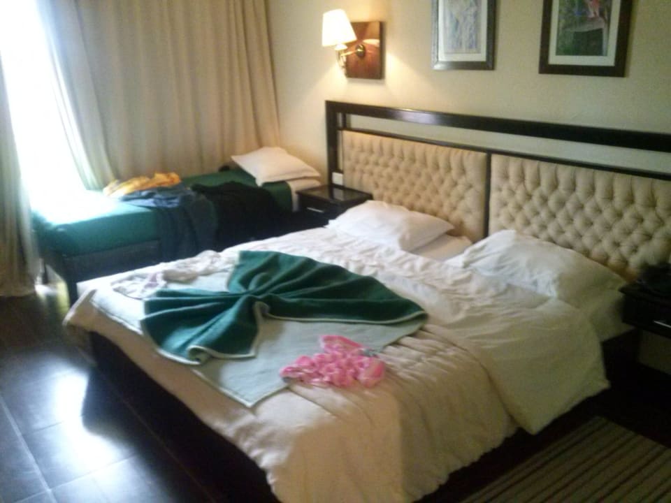 Unser "Doppelbett" Hotel Paradis Palace