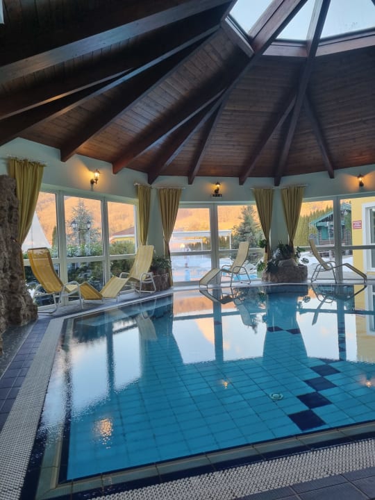 Pool Schlössl Hotel Kindl