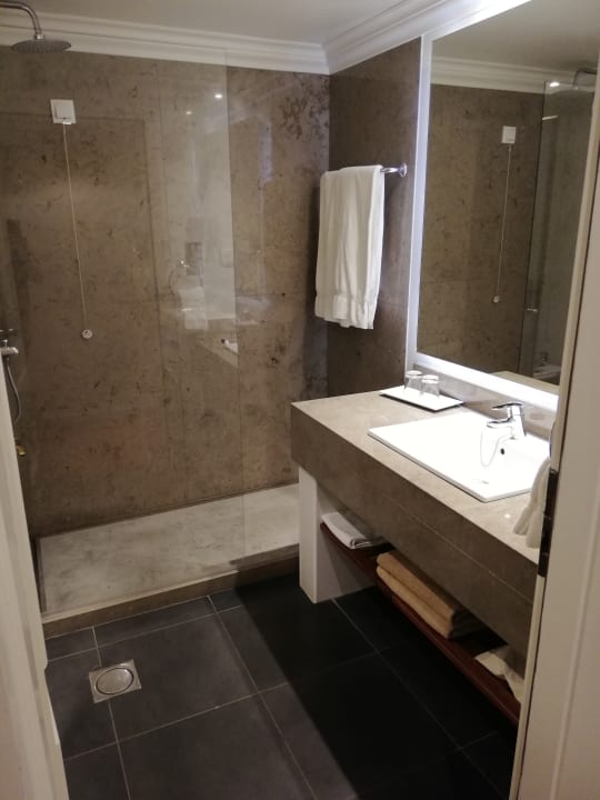 Zimmer PortoBay Falésia