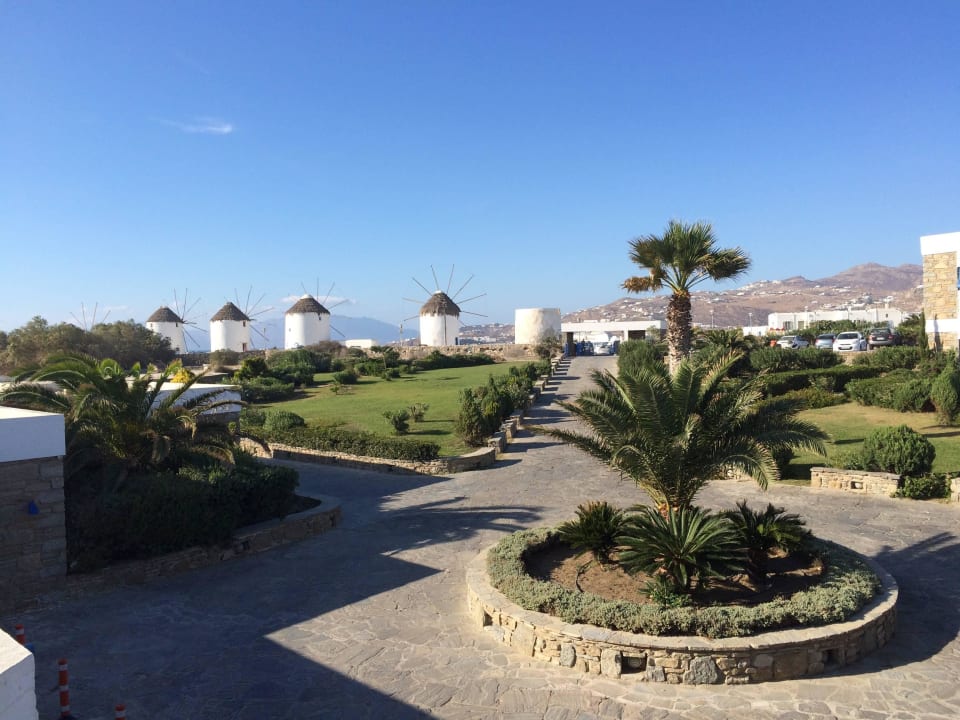 Einfahrt Mykonos Theoxenia, a member of Design Hotels