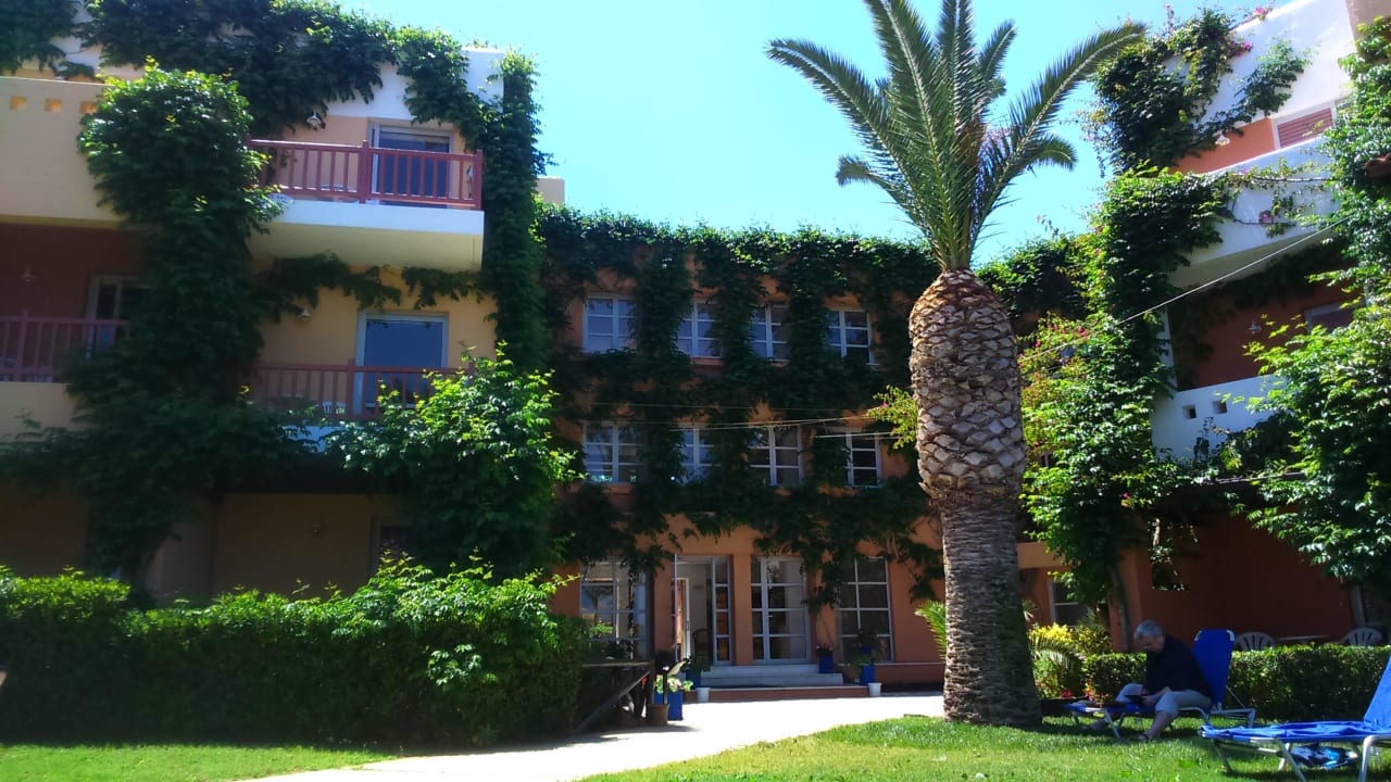 Garten Anissa Beach & Village