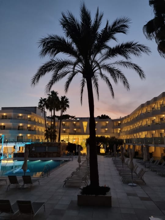 Außenansicht Iberostar Waves Playa de Muro