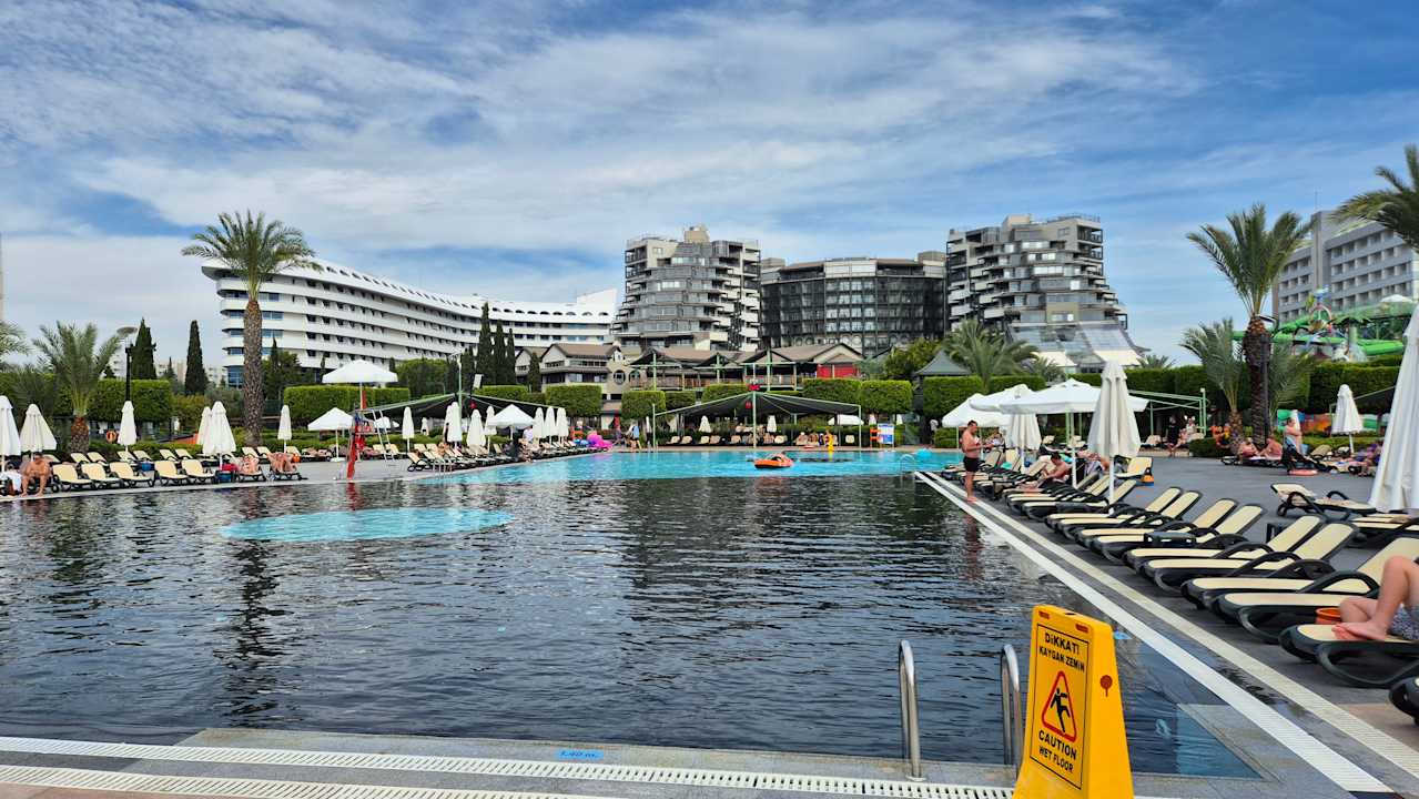 Außenansicht Limak Lara Deluxe Hotel & Resort