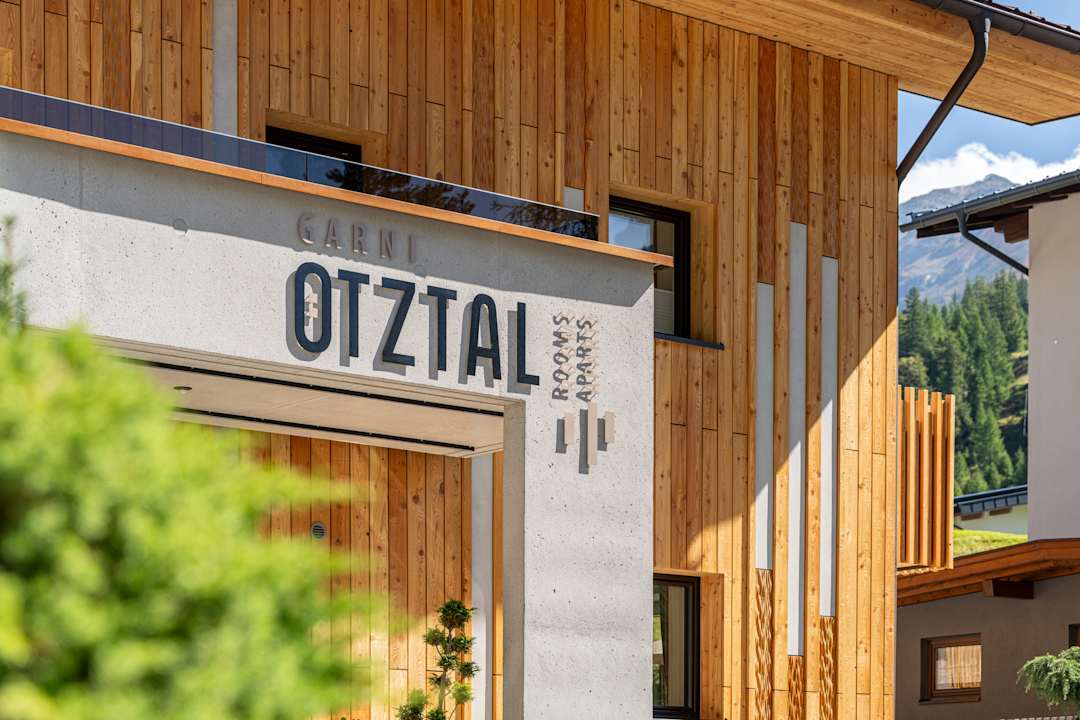 Außenansicht Hotel Garni Ötztal ROOMS & APARTS