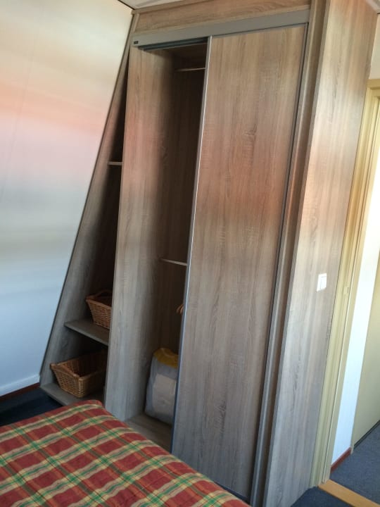 Kleiderschrank Hotel de Vassy