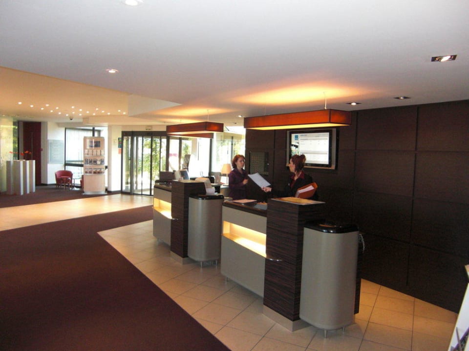 Rezeption Hotel Novotel Amboise