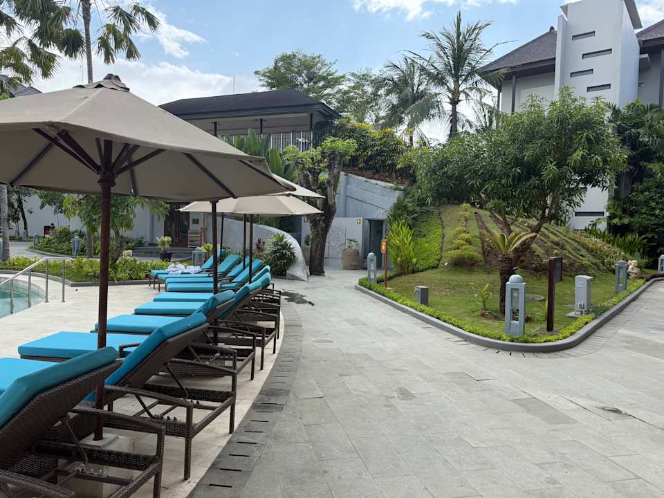 Gartenanlage Courtyard by Marriott Bali Nusa Dua