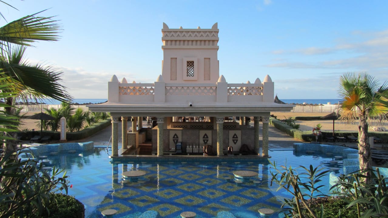 Swimupbar im Hauptpool Hotel Riu Touareg